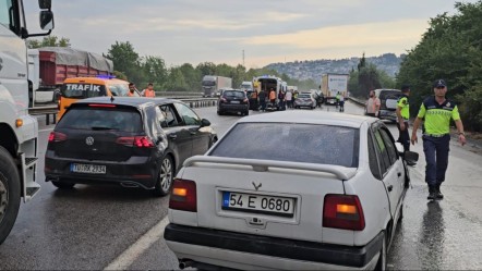 Anadolu Otoyolu'nda 10 araç birbirine girdi! Çok sayıda yaralı var - 3. Sayfa