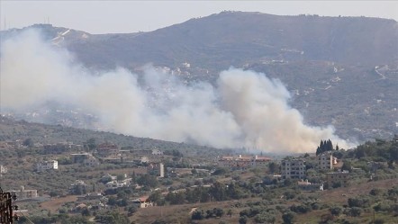 İsrail Ordusu, Lübnan'da Hizbullah hedeflerine saldırdı - Dünya
