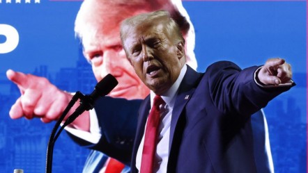 Trump teknoloji şirketlerini hedef aldı! Yüzde 100 gümrük vergisi uygulanacak - Dünya