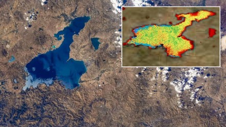 Van Gölü'ndeki tehlike uydu görüntülerinde! Bilim insanlarından korkutan uyarı: Böyle devam ederse gölde canlı yaşamı sona erecek - Gündem