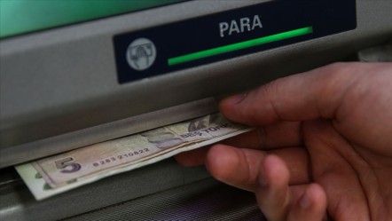 ATM'lerde yeni dönem: Para yatırma limitleri güncellendi - Ekonomi