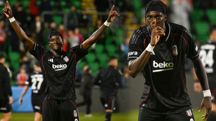 Beşiktaş tarihine geçmesi için 29 dakika yetti: Abraham bunu yapan ilk oyuncu oldu - Spor