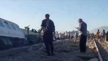 İran'da tren raydan çıktı! Çok sayıda yaralı var - Dünya