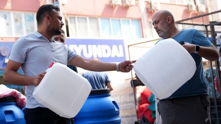 Su kesintileriyle boğuşan İzmir'de bir tek onların yüzü güldü! Satışlar yüzde 100'ün üzerinde arttı - Ekonomi
