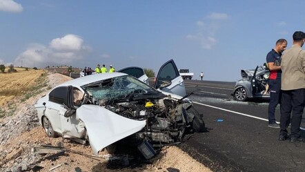 Tokat'ta katliam gibi kaza! Arabalar kafa kafa çarpıştı, 4 ölü var - yasam