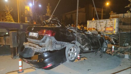Van'da korkunç kaza! Hurda yığınına dönen araçta can verdiler - 3. Sayfa