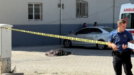 Önce birinci kata, sonra zemine... Balkondan düşen kadın hayatını kaybetti - Gündem