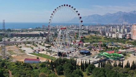 Dünya lunaparklarına Türk damgası! 143 ülkeden 223 milyon dolarlık gelir sağlandı - Ekonomi