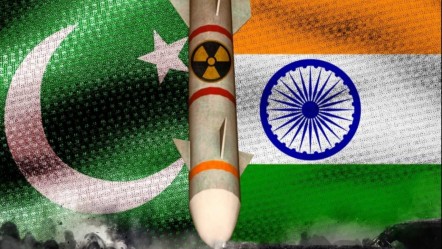 Pakistan’dan Hindistan’a nükleer savaş tehdidi! "Baraj yapsın, 10 füze atarız" - Dünya