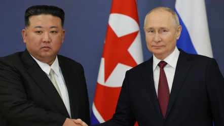 Alaska zirvesi öncesi kritik görüşme! Putin ve Kim Jong Un'dan fikir alışverişi - Dünya