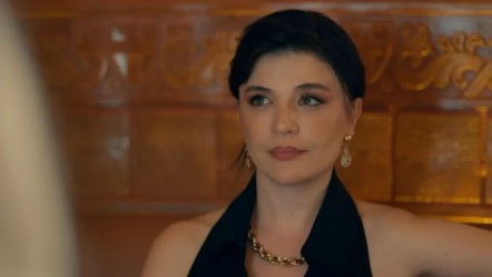 Oyuncu Gonca Vuslateri acı haberi 'Hayatını kaybetti' diyerek duyurdu - Magazin