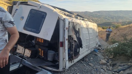 Tarım işçilerini taşıyan minibüs şarampole devrildi, çok sayıda yaralı var - 3. Sayfa