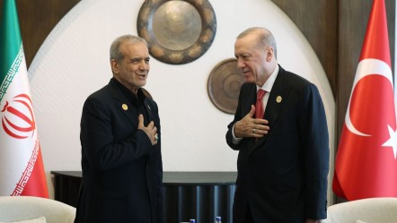 Türklere yönelik yarım asırlık yasak bitiyor! İran Cumhurbaşkanı talimat verdi - Dünya