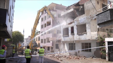 İstanbul'da Yarısı Bizden'den en çok faydalanan ilçe: 5-6 yıl içinde sıkıntılı bina kalmayacak - Ekonomi