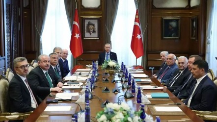 Külliye'de kritik Yüksek İstişare Kurulu toplantısı! Masadaki en önemli konu aile - Gündem