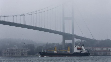 İstanbul Boğazı gemi trafiğine kapatıldı - Gündem