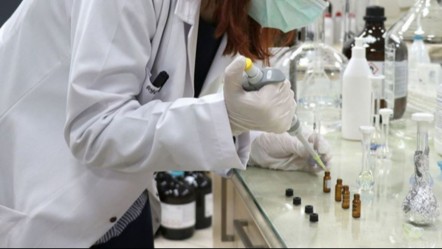 19 yaşındaki kimyagerden çığı açan buluş! O ilacın maliyeti 75 dolardan 12 dolara kadar düştü - Yaşam