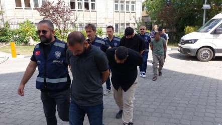 5 ilde dolandırıcılık operasyonu! 6 kişi adliyeye sevk edildi - 3. Sayfa