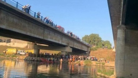 Cezayir'de facia! 18 kişi boğularak can verdi - Dünya