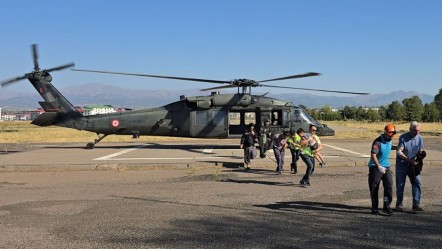 Bingöl'de gıda zehirlenmesi yaşayan vatandaşların imdadına askeri helikopter yetişti - 3. Sayfa