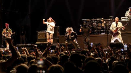 14 yıl sonra İstanbul'da: Limp Bizkit sahneye bomba gibi döndü! - Magazin