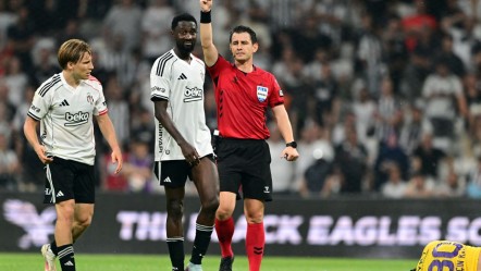 Beşiktaş'ta iki sakatlık birden! Ndidi ve Emirhan maça devam edemedi - Spor