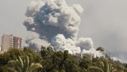 İsrail Lübnan'a bomba yağdırdı! Suriyeli işçilerden ölü ve yaralılar var - Dünya