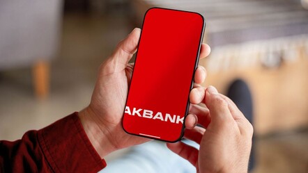 Akbank çöktü mü, para transferi neden yapılmıyor? 19 Ağustos Akbank Mobil havale ve EFT sorunu gündemde - Haberler