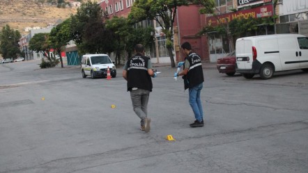 Kayseri'de dehşet! Alkol masasındaki kavga kurşun yağmuruyla sona erdi - 3. Sayfa