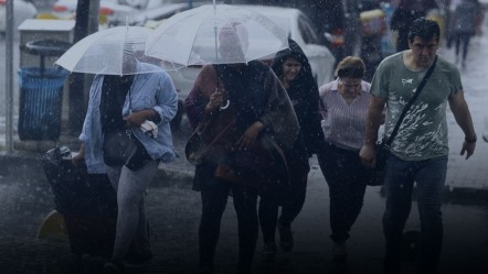 Meteoroloji'den sağanak yağış uyarısı! İstanbul için saat verdi - Gündem