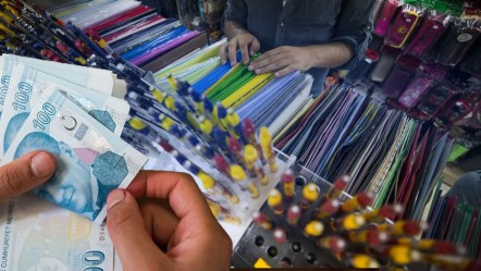 Okul hazırlığı kabusa döndü! 90 liralık ürüne 649 TL etiketi... Fiyat farklarına şaşırmayan kalmadı - Gündem