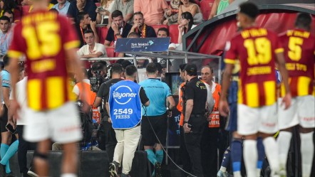 Süper Lig'de 2. haftanın VAR kayıtları açıklandı! İşte Galatasaray ve Fenerbahçe maçlarındaki hakem konuşmaları - Spor