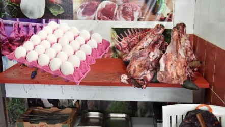 Yumurtadan hamam böceği yavruları çıktı! Markete yapılan denetimde ortaya çıkanlar şoke etti - 3. Sayfa