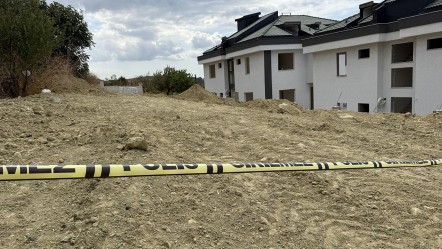 Büyükçekmece'de dehşet! Boş villanın bahçesinde gömülü ceset bulundu - 3. Sayfa