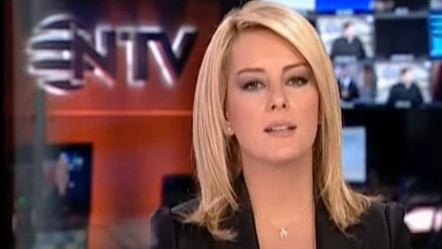Kendini oğluna adamış, tası tarağı toplayıp gitmişti! Ünlü spiker Sonay Dikkaya son haliyle ortaya çıktı - Magazin