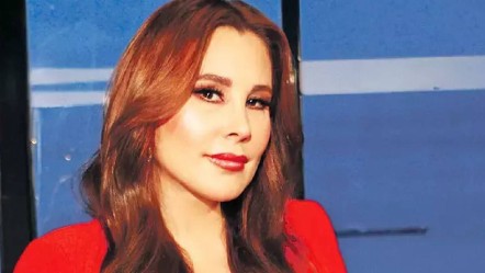 Şarkıcı Funda Arar imaj değişikliği yaptı! Son haliyle ağızları açık bıraktı - Magazin