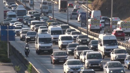 İstanbul’da iş çıkışı yoğun trafik! Kontak kapattılar, ilerlemek güç oldu - Gündem