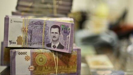 Yüzde 99 değer kaybeden Suriye Lirası kurtarılabilir mi? Yeni karar alındı: 2 sıfır atılacak, yeni banknotlar basılacak - Ekonomi
