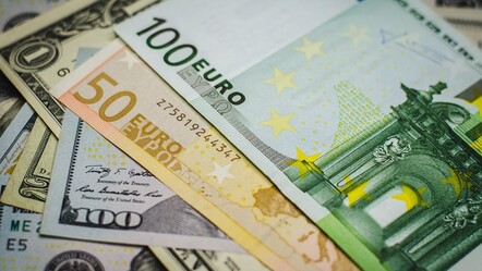 Dolar ve Euro, KKM kararına nasıl tepki gösterdi? İşte yeni haftada ilk fiyatlar... - Ekonomi