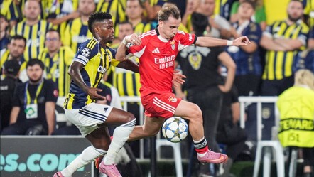 Benfica-Fenerbahçe maçında şok sakatlık! Oyuna devam edemedi - Spor