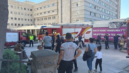 Hacettepe Üniversitesi Hastanesi yangın paniği! Hastalar tahliye edildi - 3. Sayfa