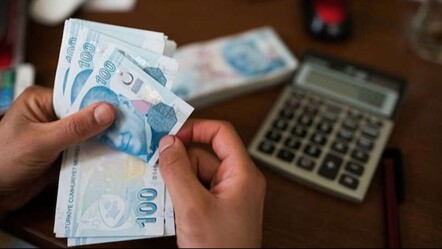 Memurlar için 8 banka kesenin ağzını açtı! Promosyon için rekor teklif, maaşa ek 110 bin 500 TL cebe girecek - Ekonomi