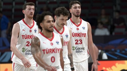 12 Dev Adam'dan Çekya karşısında şov! 2'de 2 yaptık - Spor