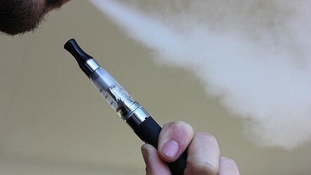 Elektronik sigara yasağının kapsamı genişliyor! Para cezası ve seyahat yasağı yolda - Dünya