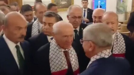 TBMM'de dikkat çeken görüntüler! Bahçeli ve Davutoğlu sohbet etti - Gündem