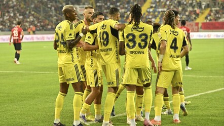 Fenerbahçe'de hareketli saatler! 2 yıldız geliyor, 2 de ayrılık var! - Spor
