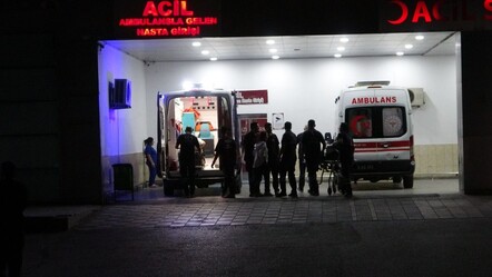 Husumetli iki aile arasında silahlı ve bıçaklı kavgada 3 kişi yaralandı - 3. Sayfa