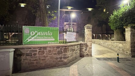 Bursa'daki 'Kim O?' afişinin sırrı çözüldü! Sanılandan farklı çıktı - Yaşam