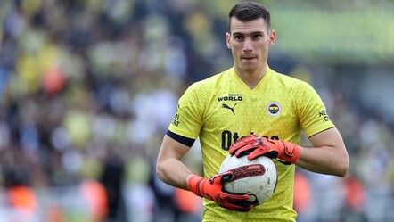 Fenerbahçe'de peş peşe transfer açıklamaları! Livakovic Girona'ya kiralandı - Spor