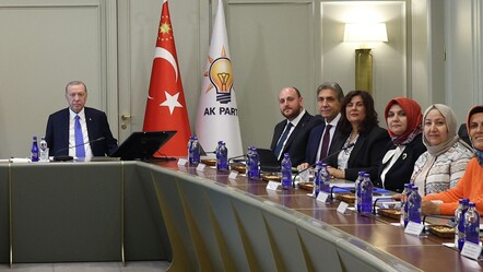 Cumhurbaşkanı Erdoğan, kadın belediye başkanlarını kabul etti! Bir fotoğraf ise gündem oldu - Gündem